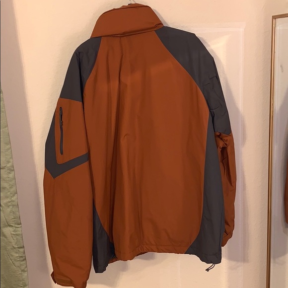 Host Pick - Rust/Gray Columbia Coat - Picture 2 of 7
